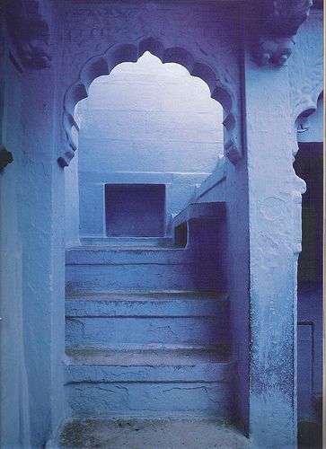 LR indian interiors blue arch by dmglazebrook@sbcglobal.net, via Flickr Orange Pastel, Indian Blue, Indian Interiors, Baby Blue Aesthetic, Light Blue Aesthetic, Blue Aesthetic Pastel, Indian Aesthetic, Indian Decor, Color Inspo