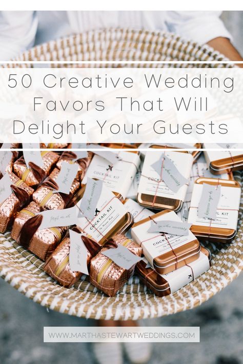 Favor Wedding Ideas, Original Wedding Favors, Gift Wedding Ideas Guest, Gifts Wedding Guests, Clever Wedding Favors, Favor Gifts Ideas, Cool Ideas For Weddings, Diy Wedding Guest Gifts, Wedding Take Away Gifts