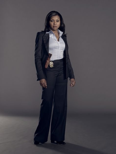 Person of Interest - Season 2 Promo Fbi Agent Costume Woman, Female Officer Aesthetic, Modern Detective Outfit, Fbi Outfits For Women, Fbi Outfit, Cop Outfit, Detective Costume, Detective Outfit, Varsity Blues