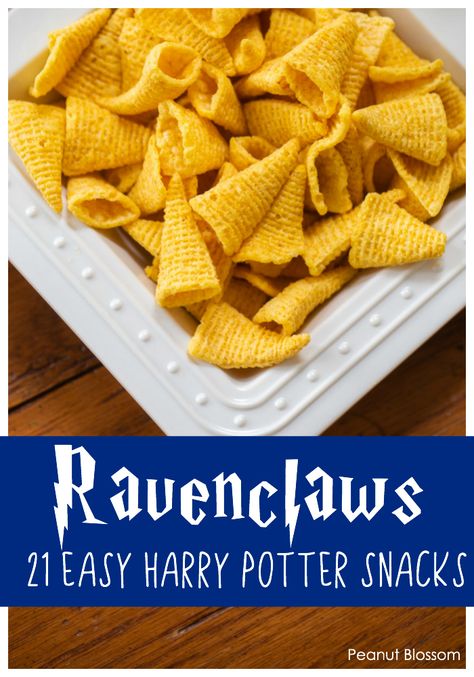 Ravenclaws: 1 of 21 super easy Harry Potter snacks for the best Harry Potter party ever. Harry Potter Hot Dogs, Harry Potter Themed Food Easy, Harry Potter Birthday Snack Ideas, Prisoner Of Azkaban Snacks, Gryffindor Themed Snacks, Slytherin Snack Ideas, Easy Harry Potter Treats, Harry Potter Theme Treats, Diy Harry Potter Gifts Birthday