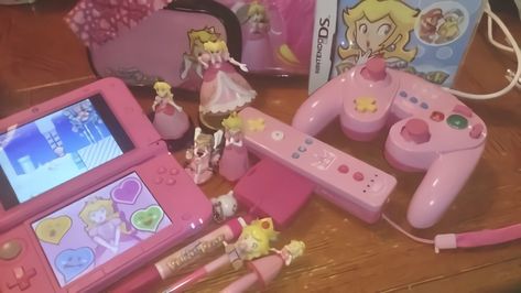 Kawaii Games, Retro Gadgets, Pink Stuff, Second Account, Gaming Room Setup, Gamer Room, Cute Games, Pastel Pink Aesthetic, Kawaii Room