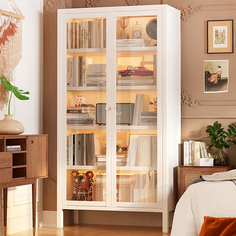 Bookshelf In House, Stylized Bookshelves, Small Built In Bookshelf, Reading Nook Bookshelf, Displaying Collections On Shelves, Inbuilt Bookshelf, Bookshelves In Kitchen, Book Shelf Ideas Bedroom Small Spaces, Open Shelving Living Room