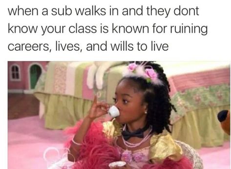 Graduation Quotes Funny, Funny School Memes, Graduation Funny, Relatable Post Funny, School Memes, Humor Memes, Memes Humor, Real Funny Jokes, Some Funny Jokes