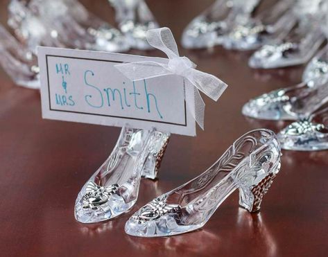 Cinderella Quinceanera Favors, Cinderella Party Table Decor, Cinderella Wedding Shower Ideas, Subtle Cinderella Wedding, Disney Wedding Ideas Receptions, Quinceanera Cinderella Theme Decoration, Sweet 16 Themes Fairytale, Fairy Tale Wedding Decorations, Cinderella Bridal Shower Ideas