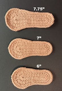 How To Crochet Slippers For Beginners, Crochet Slippers Adult Free Pattern, Crochet Sole, Diy Crochet Slippers, Crochet Slipper Boots, Easy Crochet Slippers, Crochet Slipper, Crochet Slippers Free Pattern, Knitted Slippers Pattern