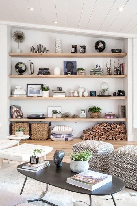 how all the cool kids arrange their art, via @MyDomaine Reka Bentuk Ruang Tamu, Hiasan Dalaman Rumah, Reka Bentuk Dalaman, Hiasan Bilik Tidur, Living Room Shelves, Room Shelves, Design Living, Design Case, Small Living Room