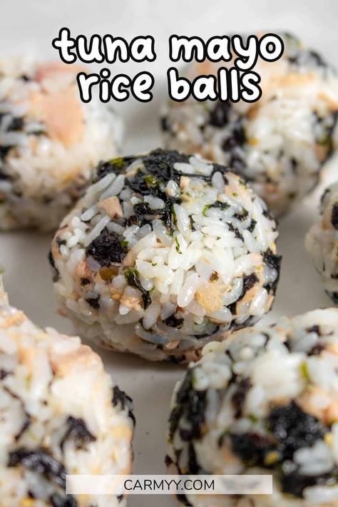 Korean Simple Food, Korean Tuna Mayo Rice, Rice And Tuna Balls, Sushi Rice Balls Recipe, Korean Tuna Rice Balls, Tuna Rice Balls Recipe, Japanese Tuna Rice Balls, Simple Japanese Recipes Meals, Tuna Mayo Rice Balls