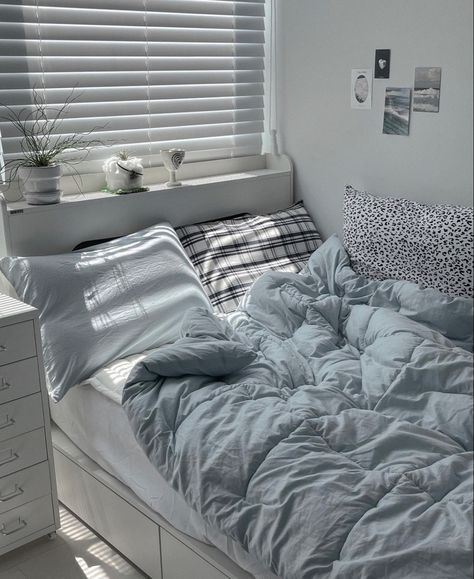 Grey And Blue Room Aesthetic, Cozy Blue Aesthetic, Cozy Bedroom Blue, Blue Bedroom Ideas, Furniture Photography, Photography House, California Life, Aesthetic Room Inspo, Architecture Nature