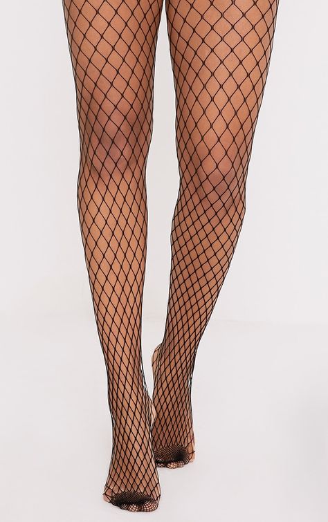 Fishnet Trend, Shopping Outfit Winter, Fish Net Tights, Black Fishnet Tights, Net Stockings, Mode Glamour, Black Fishnets, Fishnet Tights, Fishnet Stockings