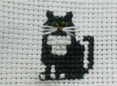 Tiny Cat Cross Stitch, Small Cat Cross Stitch Pattern, Small Cat Cross Stitch, Black And White Cross Stitch, Black Cat Cross Stitch Pattern, Black Cat Cross Stitch, Tablet Weaving Patterns, Everything Cross Stitch, Cross Stitch Family