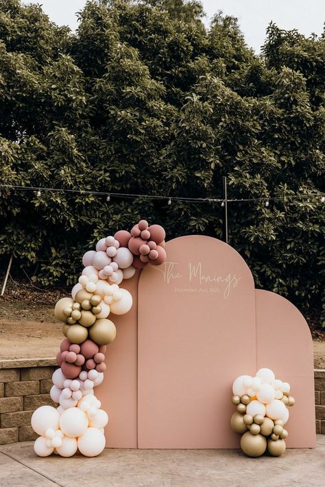 Balloon Arch Wedding Backdrop, Couples Wedding Shower Photo Backdrop, Arches For Birthday Party, Birthday Arches Party Ideas, Arch For Photoshoot, 3 Arches Backdrop, Oval Backdrop Stand, Floral Arch Photo Backdrop, Arch Birthday Decoration