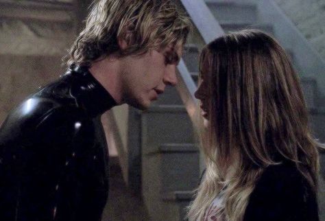 Violet And Tate, Violet Ahs, Japan 80's Aesthetic, Evan Peters American Horror Story, Tate And Violet, Gone Away, Y2k Photos, Violet Aesthetic, This Kind Of Love