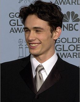 Men Actors Handsome, Brunette Male Celebrities, James Franco Side Profile, James Franco 2000s, James Franco Hair, James Franco Young, James Franco Wallpaper, James Franco 90s, Young James Franco