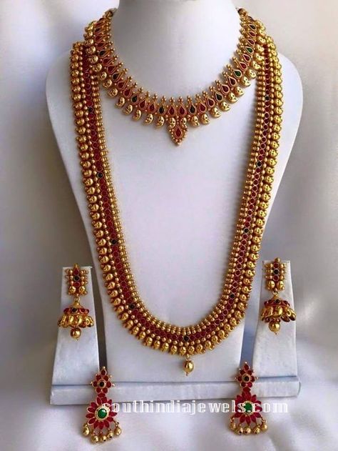 South Indian Wedding Imitation Jewellery set consisting of Necklace, Long haram and two sets of earrings all studded with kemp rubies and emeralds. Wels, Bridal Jewellery Sets, Indian Wedding Jewelry Sets, Temple Jewelry Necklace, Perhiasan India, Indian Bridal Jewelry Sets, Gold Necklace Indian Bridal Jewelry, Antique Jewelry Indian, Indian Jewellery Design Earrings