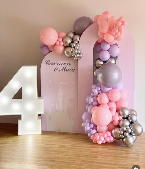 Princess Party, Princess Backdrops, Castle Backdrop, 5 Balloons, Balloon Lights, Balloon Centerpieces, Princess Castle, Birthday Backdrop, Diy Party Decorations