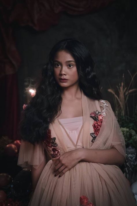 Ylona Garcia Outfit, Garcia Aesthetic, 18th Debut Ideas, Ylona Garcia, Debut Ideas, Aesthetic Model, Filipina Beauty, Rainbow Aesthetic, Lunar Chronicles