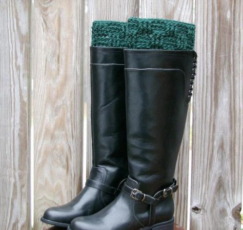 Basketweave Boot Cuffs - via @Craftsy Boot Toppers Pattern, Crochet Boot Cuff Pattern, Crochet Arm Warmers, Boot Cuff Pattern, Cowl Poncho, Neck Roll Pillow, Crochet Boot Cuffs, Boot Toppers, Gloves Pattern