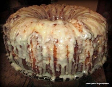 Pecan Pie Pound Cake, Texas Pecan Pie, Old Fashioned Pound Cake, Sour Cream Pound Cake, Apple Spice, Bunt Cakes, Walnut Cake, Monkey Bread, Pie Cake