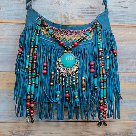 Festival Purse, Hantverk Diy, Fabric Ornament, Boho Chic Bags, Hippie Purse, Western Handbags, Fringe Crossbody Bag, Diy Bag Designs, Estilo Hippie