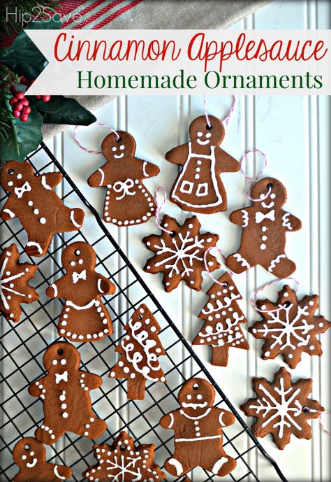 Homemade Cinnamon Applesauce, Cinnamon Apple Sauce, Rabbit Bookmark, Applesauce Ornaments, Cinnamon Applesauce Ornaments, Cinnamon Applesauce, Gingerbread Activities, Easy Holidays Crafts, Easy Christmas Ornaments