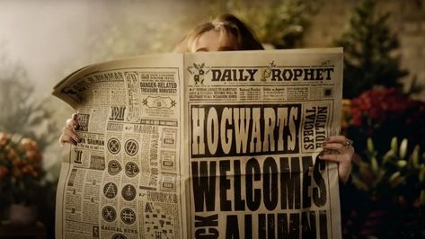 New Trailer Revealed for 'Return to Hogwarts' Special Coming to HBO Max Robbie Coltrane, Luna Lovegood Actress, Harry Potter Reunion, Harry Potter 20th Anniversary, Return To Hogwarts, Alfred Enoch, Daily Prophet, Matthew Lewis, Bonnie Wright