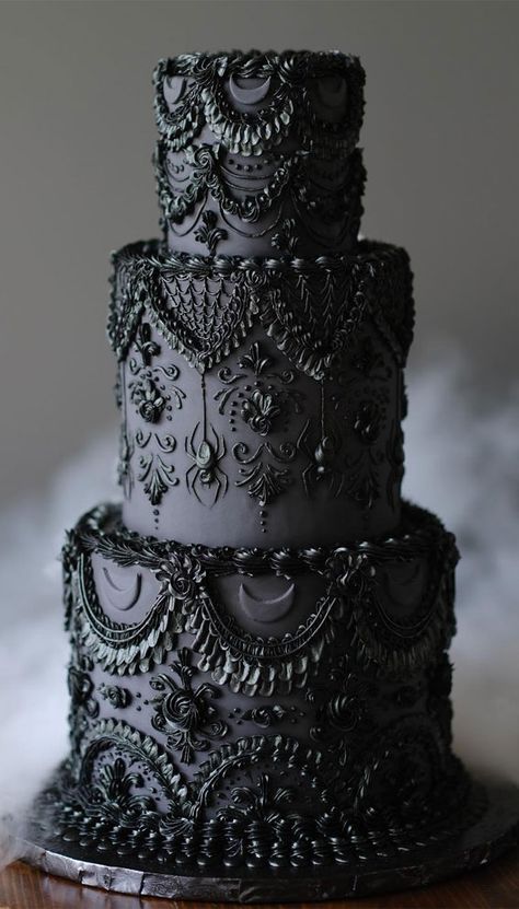 Dark Themed Wedding Cake, Wedding Cake With Black Flowers, Small Gothic Wedding Cake, Wedding Gothic Decorations, Midnight Gothic Cake, Bat Wedding Cake, Gothic Glamour Cake, Goth Wedding Cake Victorian Gothic, Dark Fantasy Wedding Cake