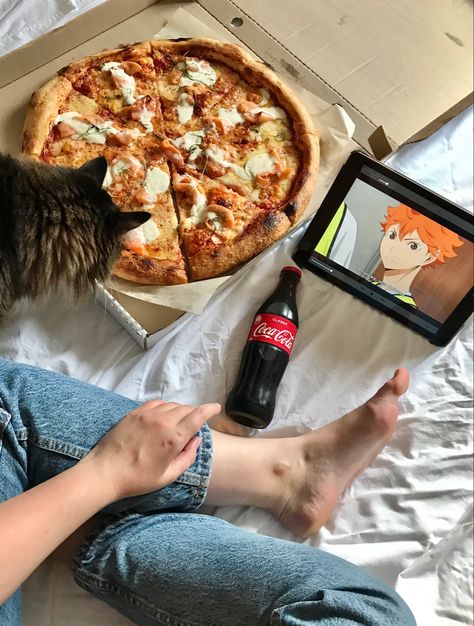 pizza lover anime lover introvert aesthetic home party homie sweet home breakfastgoals breakkie instafoodlover Introvert Aesthetic, Movie Character Ideas, Lover Anime, What's My Aesthetic, Types Of Goals, Intp T, Anime Lover, New Year New Me, Pizza Lovers