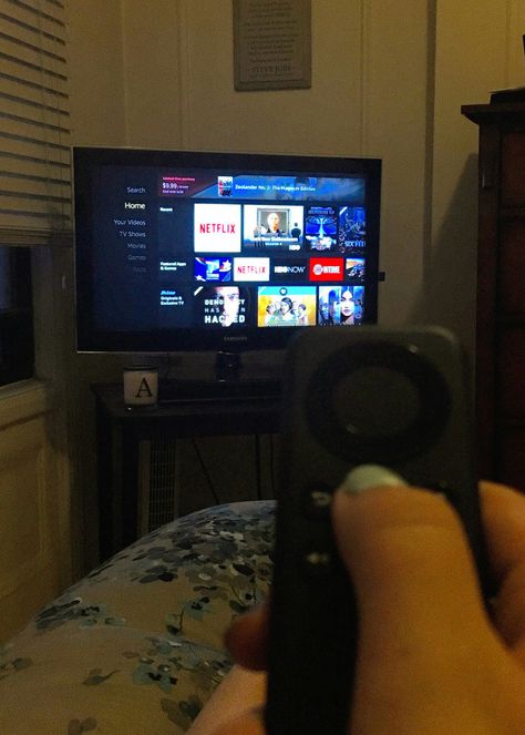 10 Life-Changing Things To Try In 2017 Netflix On Tv, Itunes Card, Netflix Movies To Watch, Hbo Go, Things To Try, Great Websites, Amazon Fire Tv Stick, Amazon Video, How To Get Clients