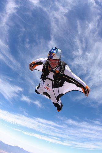 Flying high in the sky     #extremesports #adventure  http://www.estatemanagerscoalition.com/ Base Jumping, Wingsuit Flying, Base Jump, Air Sports, Adventure Sports, Break Dance, Skydiving, Action Sports, Sports Photos