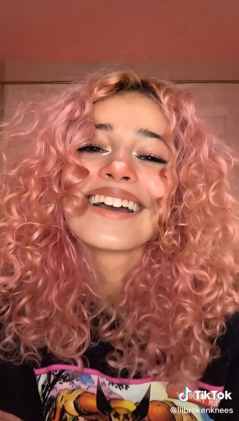 @lilbrokenknees on tiktok is my hair goals! 🥲