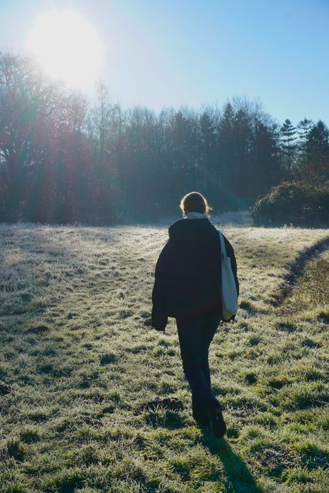 sunny winter day aesthetic forest Snowy Spring Aesthetic, Cold Forest Aesthetic, Happy Winter Aesthetic, Sunny Winter Day Aesthetic, Cold Sunny Day Aesthetic, Sunny Winter Aesthetic, Late Winter Aesthetic, Winter Day Aesthetic, Cold Spring Aesthetic