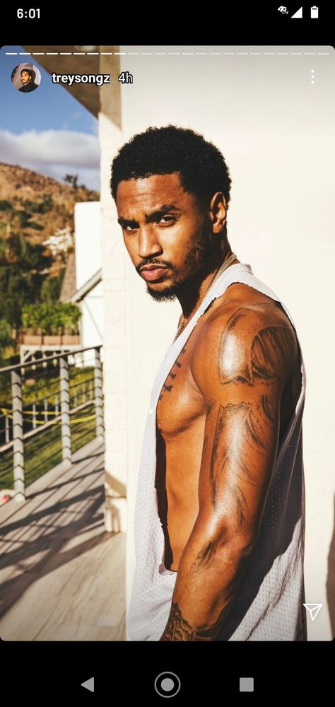 Trey Songz Shirtless, Bowflex Workout, Trey Songs, Hey Handsome, Trey Songz, Stylish Men Casual, Fine Black Men, Gorgeous Black Men, Famous Black