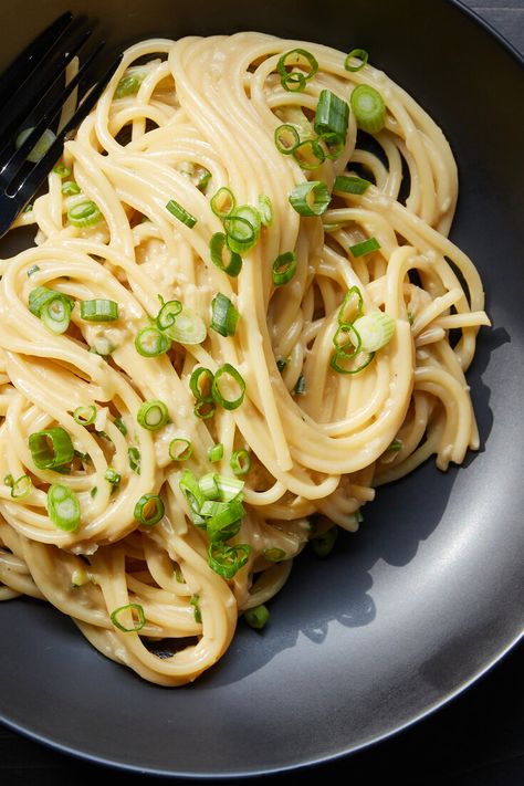 San Francisco-Style Vietnamese American Garlic Noodles Recipe - NYT Cooking Essen, Vietnamese American Garlic Noodles, Unique Pasta Recipes, Garlic Noodles Recipe, Thanh Long, Vietnamese Noodles, America Food, Garlic Noodles, Noodles Recipe