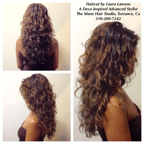 Deva Cut and Style for long hair Long Layered Curly Hair, Long Curly Haircuts, Mane Hair, Natural Curly Hair Cuts, Bangs Bob, Layered Curly Hair, Curly Hair Photos, Wavy Haircuts, Haircuts For Wavy Hair