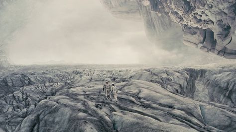 ‘Interstellar’ (2014) | Dir: Christopher Nolan | DoP: Hoyte Van Hoytema | Starring: Matthew McConaughey, Anne Hathaway, Jessica Chastain, Michael Caine, Casey Affleck, Topher Grace and Wes Bentley - Mann's ice planet Interstellar 2014, Interstellar Movie, Mountain Illustration, Still Frame, Film Grab, Christopher Nolan, Interstellar, Inception, Background Pictures