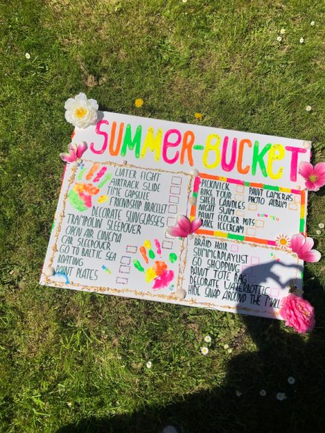 Your sign to make a Summer bucket list with your friends! Summer Prep, Best Friend Activities, Shell Candles, Sleepover Things To Do, Friend Activities, Painted Tote, Painted Flower Pots, Summer Fun List, Summer Bucket List