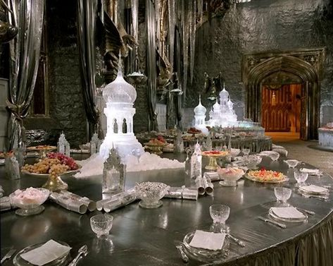 Picture of the table from Harry Potter yule ball Triwizard Tournament Aesthetic, Yule Ball Aesthetic, Harry Potter Yule Ball, Triwizard Tournament, Harry Potter Set, Ball Aesthetic, Yule Ball, Prom Theme, Harry Potter Magic