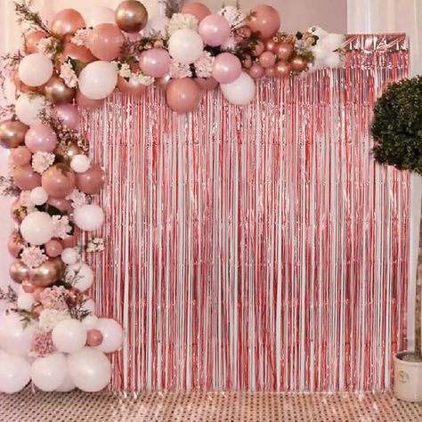 Decorating Ideas For Tables, Birthday Decorations With Flowers, 50th Birthday Decoration Ideas, Birthday Party Backdrop Ideas, Party Curtain, Birthday Celebration Decorations, Gold Birthday Party Decorations, Rose Gold Party Decor, Rose Gold Theme