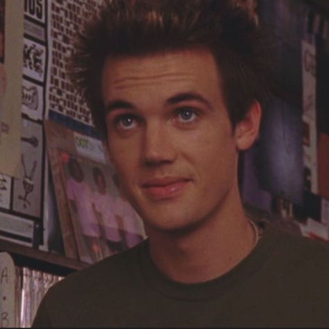 One Tree Hill, Chris Keller One Tree Hill, Chris Keller, Tyler Hilton, Nathan Scott, Joe Jonas, Tree Hill, One Tree, Alter Ego