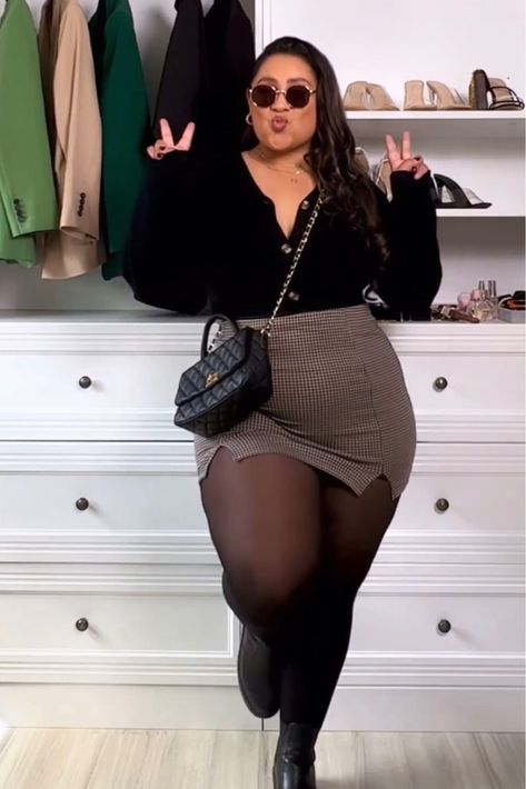 Plus Size Classy Fashion, Plus Size Going Out Outfits Night Winter, Cute Outfits For Thick Women, Curve Outfits Plus Size, Plus Size Skirt Outfits, Clubbing Outfits Plus Size, Plus Size Classy Outfits, Winter Outfits Plus Size, Plus Size Outfits Ideas