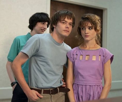 Stranger Things Jonathan and Nancy, Charlie Heaton, Natalia Dyer, Season 3 Stranger Things Natalia Dyer, Jonathan And Nancy, Stranger Things Jonathan, Nancy Stranger Things, Jonathan Byers, Tapeta Harry Potter, Board Pictures, Natalia Dyer, Stranger Things Season 3