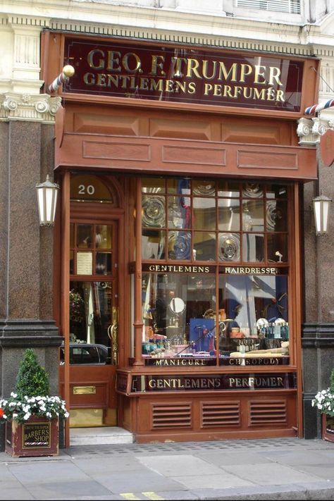 How very, very Victorian/Edwardian! Gentlemen, if you please! English Store Fronts, London Doors, Shop Facade, Mayfair London, Shop Fronts, Shop Front Design, Shop Front, Shop Window Displays, Store Front