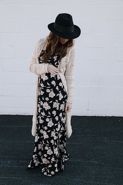 IMG_3137 | Flickr – Compartilhamento de fotos! Black Floral Print Dress, Wear Black Dresses, Maxi Outfits, Estilo Country, Bump Style, Maxi Robes, Mode Inspo, Mode Style, Trendy Dresses