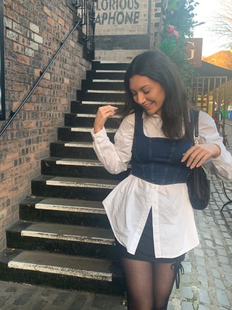 Dress Shirt And Corset Outfit, Corset Top For Bigger Bust, Dress Shirt And Corset, Corset Top Shirt, Corset Over Long Sleeve Shirt, Denim Corset Over Shirt, Layering A Corset Top, White Blouse Layering Outfit, White Corset Layering Outfit