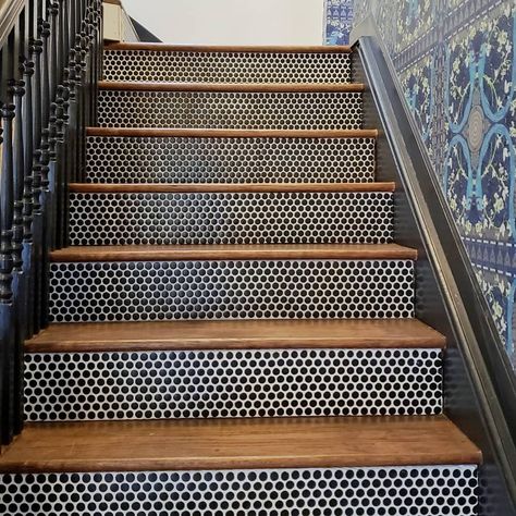 Penny tiles have a retro vibe, but they can be used in ways that minimize the look, such as on a shower floor or as kitchen backsplash tile. Blue Penny Tile, Stairs Tiles Design, Penny Tiles, Penny Tile Floors, Stairs Tiles, Tile Stairs, Staircase Makeover, Penny Tile, Exterior Modern