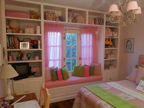 Pink And Green Room, Indian Bedroom Design, Window Seat Design, Indian Room, Indian Bedroom Decor, Pinterest Room Decor, Green Room, Bedroom Decor Design, Big Girl Rooms