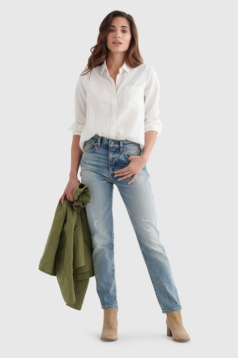White Button Up With Jeans, White Linen Shirt Outfit Women, White Linen Shirt Outfit, Linen Shirt Outfit Women, White Shirt Outfit, Linen Shirt Outfit, White Shirt Outfits, Shirt Outfit Women, White Linen Shirt