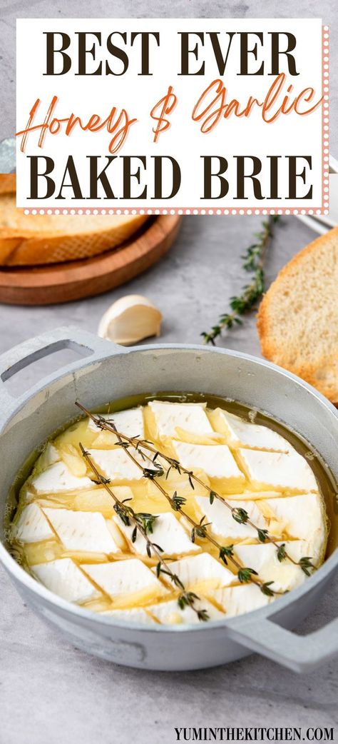 Garlic Baked Brie, Brie Recipes Easy, Baked Bri, Baked Brie With Honey, Brie With Honey, Easy Baked Brie Recipe, Baked Brie Honey, Honey Appetizers, Baked Brie Cheese