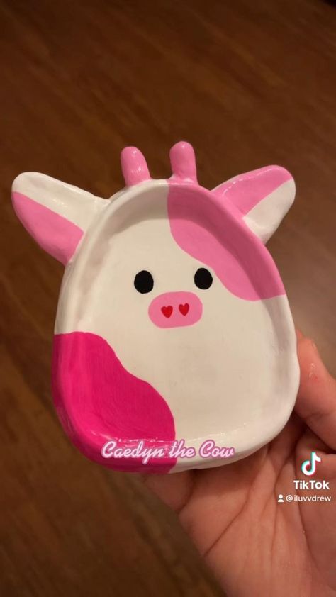 Squishmallow Caedyn inspired clay tray 💗💗 in 2022 | Clay crafts, Clay art projects, Diy clay crafts Clay Art For Kids, Clay Tray, Easy Clay Sculptures, Crafts Clay, Kids Clay, Sculpture Art Clay, Tanah Liat, Clay Diy Projects, Clay Crafts Air Dry