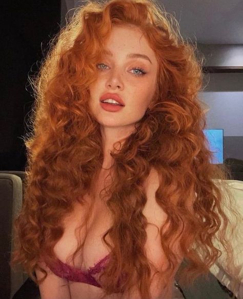 Copper Brown Hair Color, Copper Brown Hair, Red Hair Inspo, Pretty Redhead, Natural Red Hair, Red Curly Hair, Ginger Women, Red Haired Beauty, Red Hair Woman